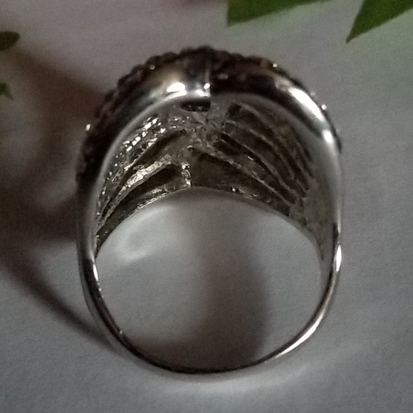 Beautiful Amethyst Ring - Picture 7 of 8